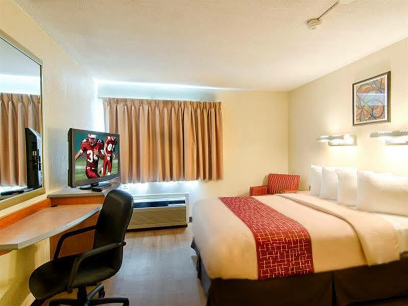 Red Roof Inn Plus+ South Deerfield - Amherst Esterno foto